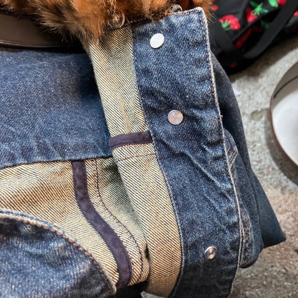 Denim jean jacket with faux fur collar Chico  size 0 or Xs - Picture 6 of 9